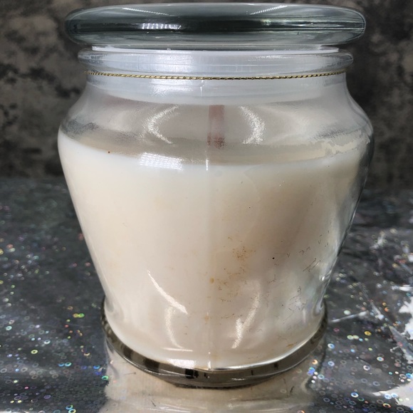 ✨  Toasted Marshmallow ✨ 12oz Scented Candle from Pier 1 Imports Discontinued - Picture 9 of 14